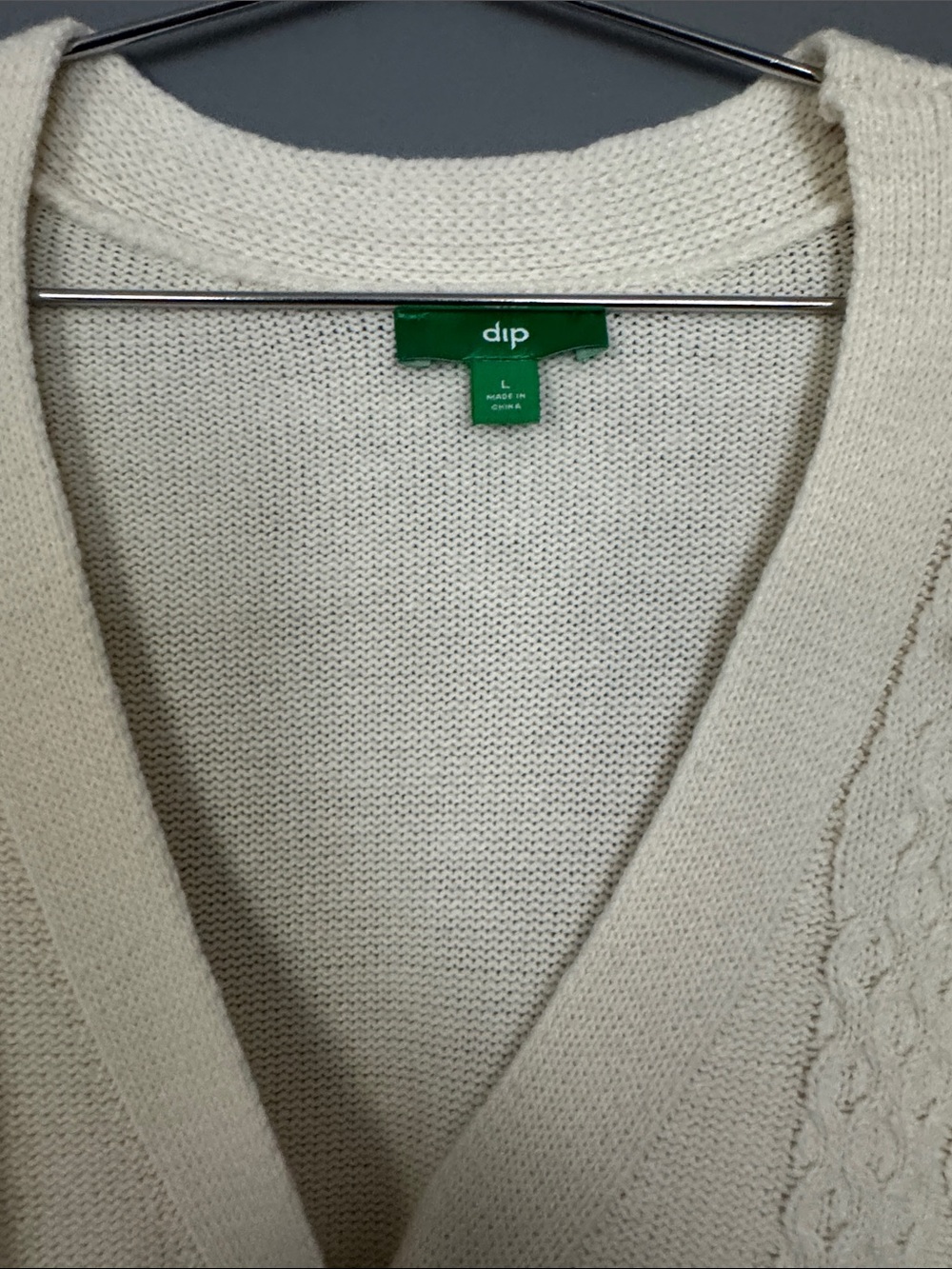 dip Cream Cable Knit V-Neck Button Cardigan - Picture 4 of 6